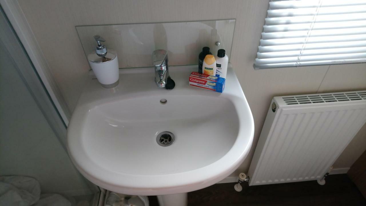 Bude Caravan Caromax - Families And Couples Only ภายนอก รูปภาพ