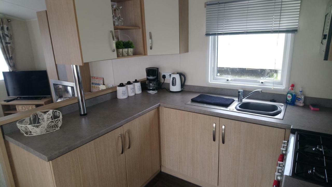 Bude Caravan Caromax - Families And Couples Only ภายนอก รูปภาพ