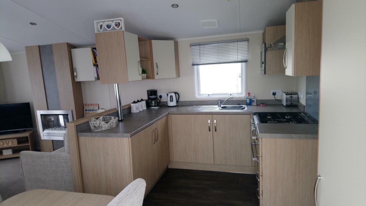 Bude Caravan Caromax - Families And Couples Only ภายนอก รูปภาพ